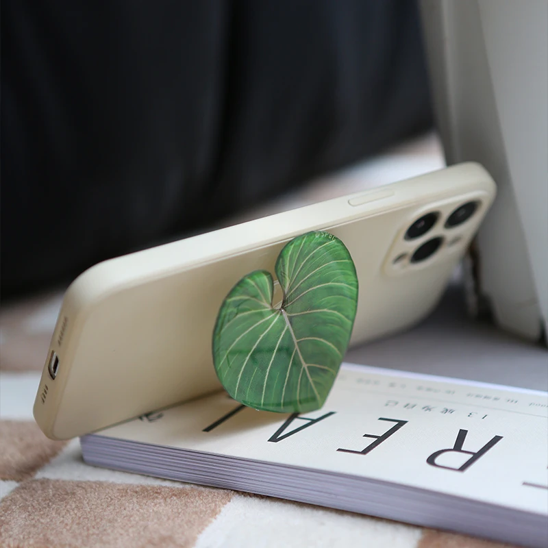 Glossy Simulation Leaf Phone H – Tech Accessories Phone recenzja i cena